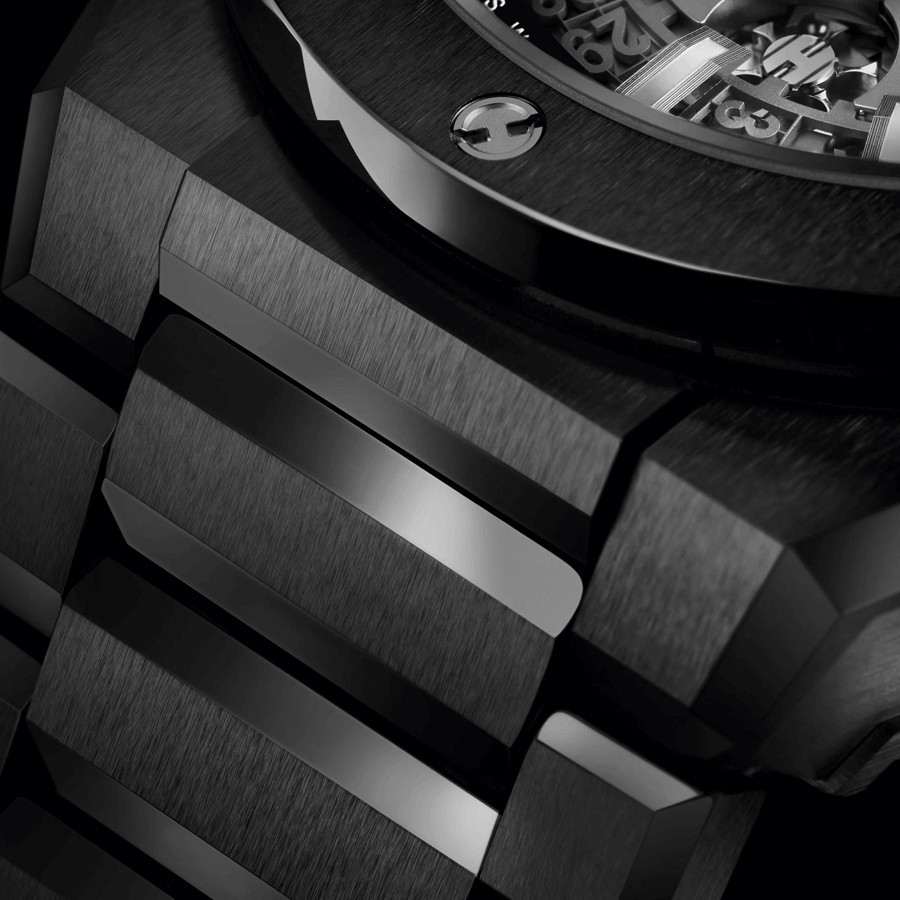 Montre Hublot Big Bang Integral Black Magic automatique cadran squelette 42 mm 451.CX.1170.CX