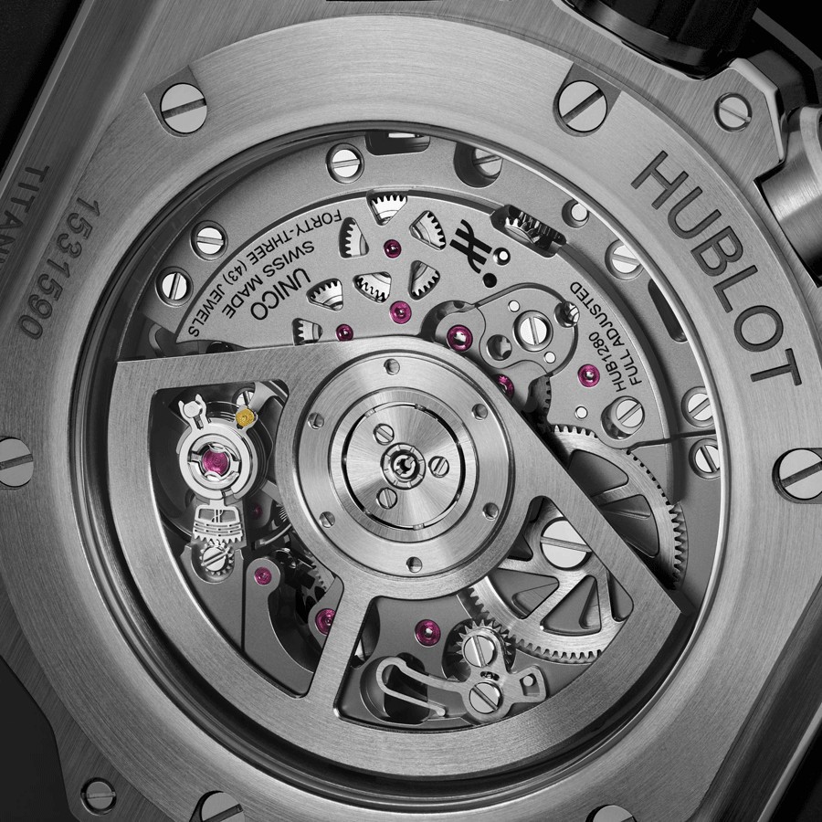 Montre Hublot Big Bang Unico Titanium automatique cadran squelette bracelet caoutchouc noir 44 mm 421.NX.1170.RX