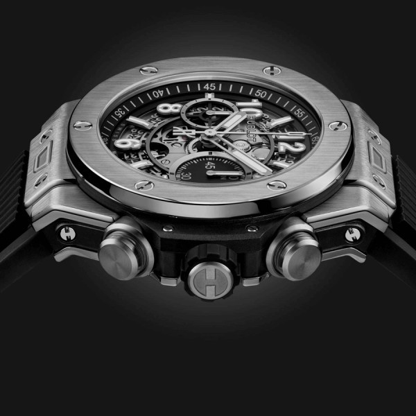 Montre Hublot Big Bang Unico Titanium automatique cadran squelette bracelet caoutchouc noir 44 mm 421.NX.1170.RX