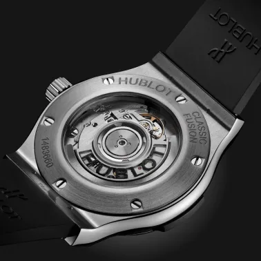 Montre Hublot Classic Fusion Titanium automatique cadran noir bracelet caoutchouc noir 42 mm 542.NX.1171.RX