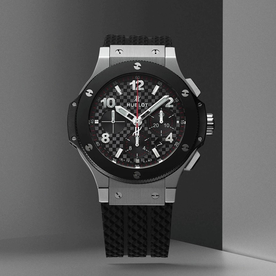 Montre Hublot Big Bang Steel Ceramic cadran effet carbone bracelet caoutchouc noir 44 mm