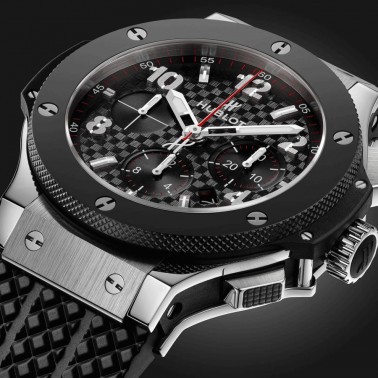 Montre Hublot Big Bang Steel Ceramic cadran effet carbone bracelet caoutchouc noir 44 mm