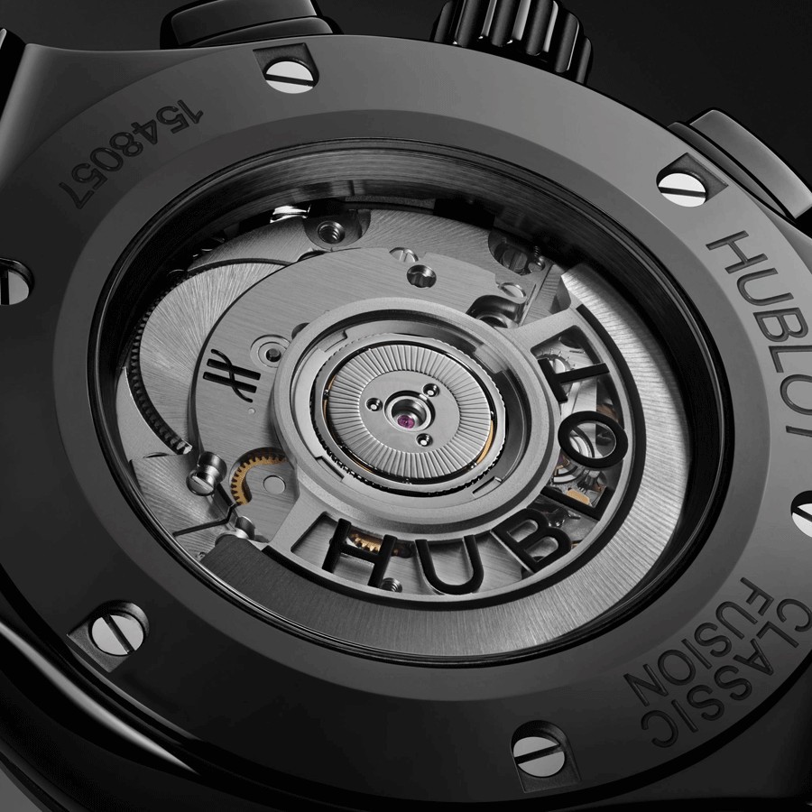 Montre Hublot Classic Fusion Aerofusion Black Magic automatique cadran squelette bracelet caoutchouc noir 45 mm 525.CM.0170.RX