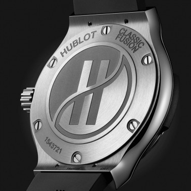 Montre Hublot Classic Fusion Titanium quartz cadran noir bracelet caoutchouc noir 33 mm 581.NX.1171.RX