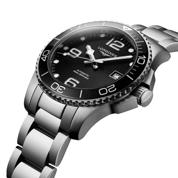 Montre Longines HydroConquest automatique cadran noir bracelet acier 39 mm L3.780.4.56.6