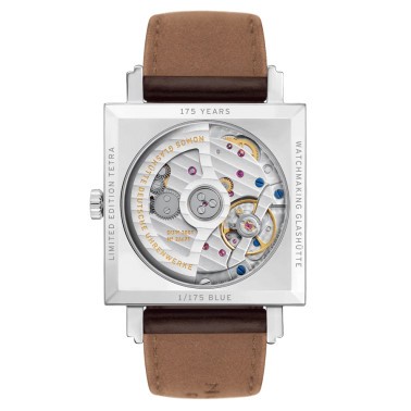 Montre NOMOS Tetra Neomatik Blue automatique cadran bleu bracelet cuir brun 33 mm 421.S3