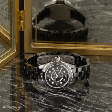 Montre Chanel J12 Ref. H2569 quartz 29 mm