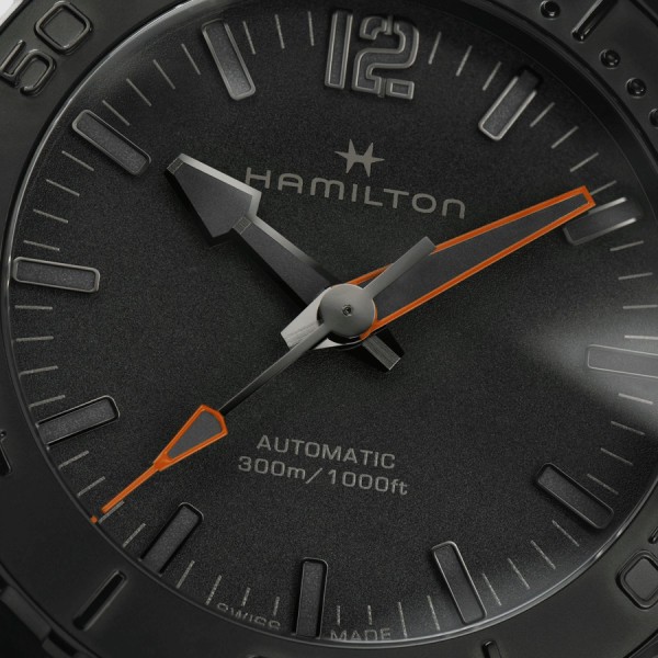 Montre Hamilton Khaki Navy Frogman PVD Noir automatique cadran noir bracelet caoutchouc noir 46 mm H77845330