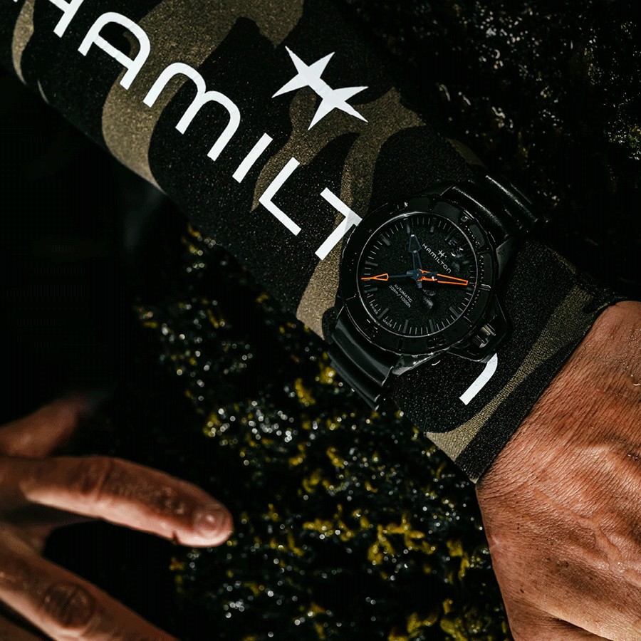 Montre Hamilton Khaki Navy Frogman PVD Noir automatique cadran noir bracelet caoutchouc noir 46 mm H77845330