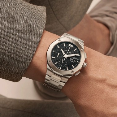 Montre Baume et Mercier Riviera Chronographe automatique cadran noir bracelet acier 43 mm 10624