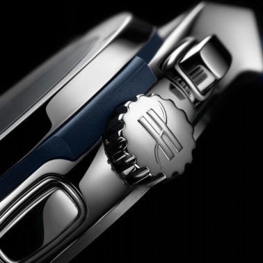 Montre Hublot Classic Fusion Chronograph Titanium Blue automatique cadran bleu 42 mm 541.NX.7170.RX