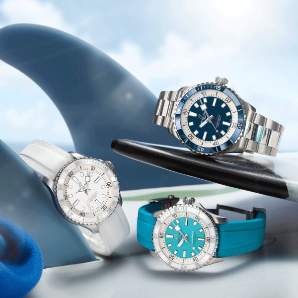 Montre Breitling Superocean automatique cadran bleu bracelet acier 42 mm