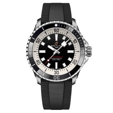 Montre Breitling Superocean automatique cadran noir bracelet caoutchouc noir 42 mm