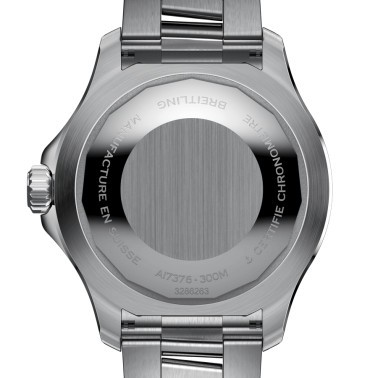 Montre Breitling Superocean automatique cadran noir bracelet acier 44 mm