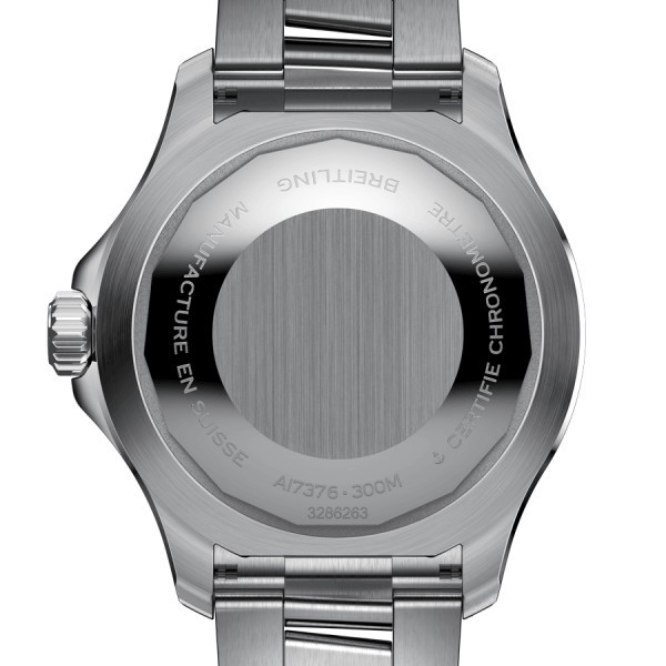 Montre Breitling Superocean automatique cadran noir bracelet acier 44 mm