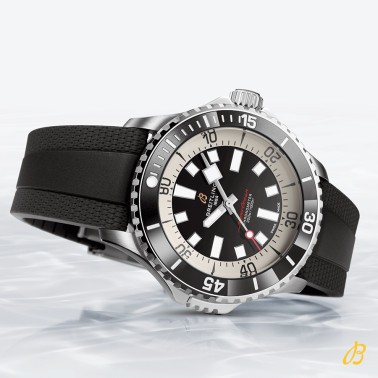 Montre Breitling Superocean automatique cadran bleu bracelet caoutchouc bleu 46 mm A17378211B1S1