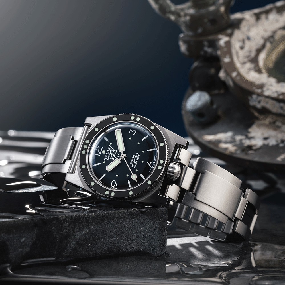 ZRC Grands Fonds 300 Reissue Series 2 black dial steel bracelet 38 mm