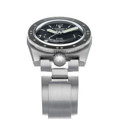 ZRC Grands Fonds 300 Reissue Series 2 black dial steel bracelet 38 mm