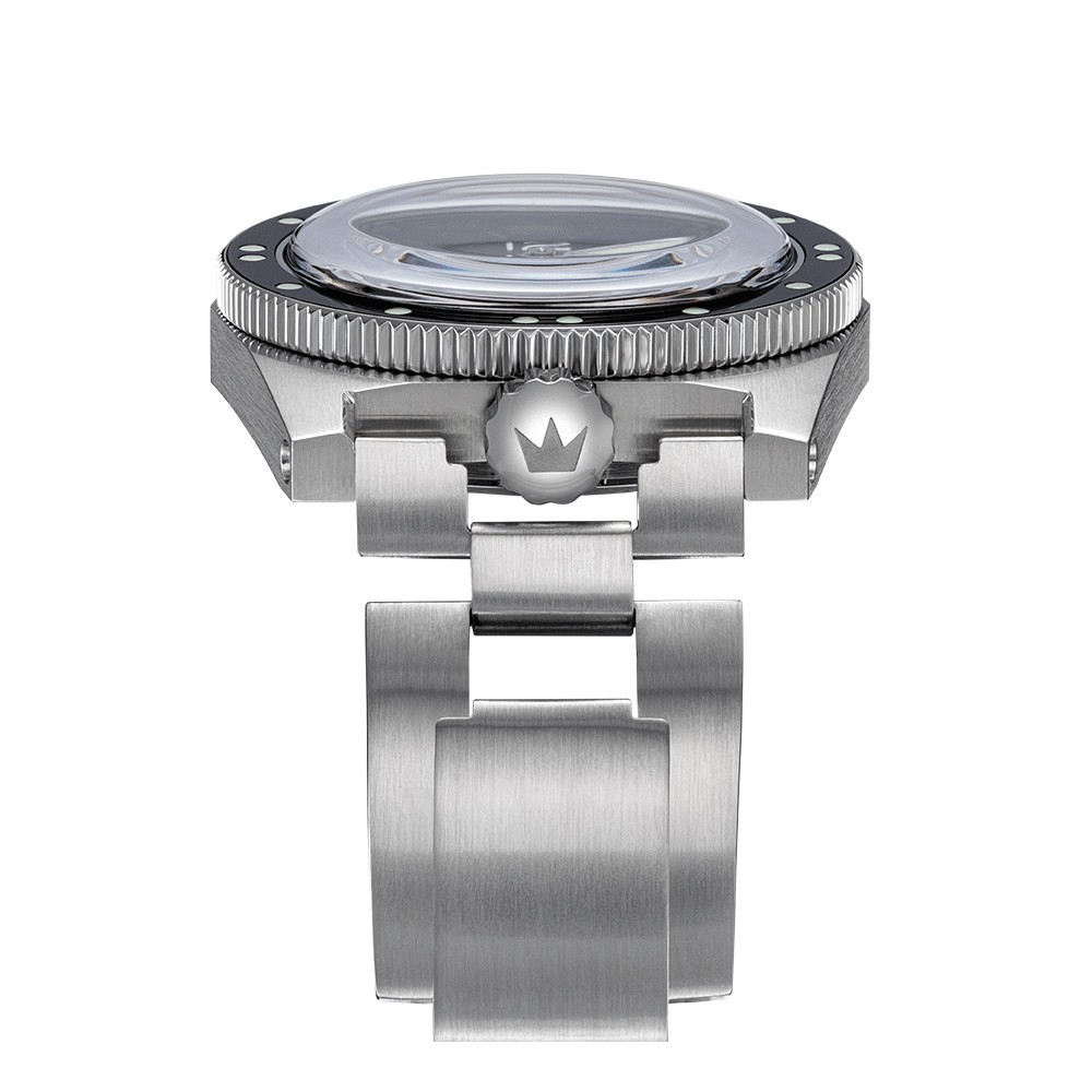 ZRC Grands Fonds 300 Reissue Series 2 black dial steel bracelet 38 mm