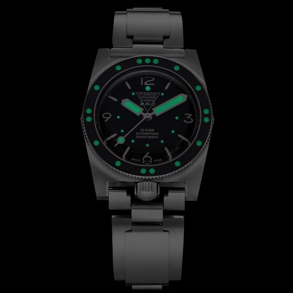 ZRC Grands Fonds 300 Reissue Series 2 black dial steel bracelet 38 mm