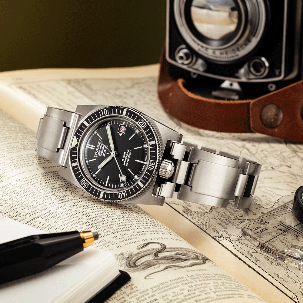 Montre ZRC Grands Fonds 300 Réédition Série 3 cadran noir bracelet acier 38 mm