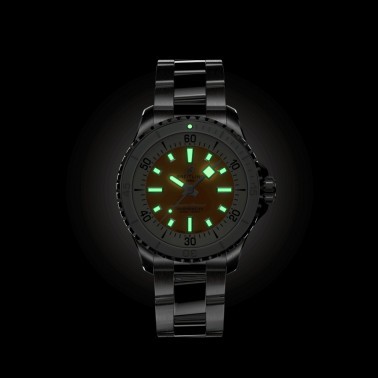 Montre Breitling Superocean automatique cadran orange bracelet acier 36 mm A17377211O1A1