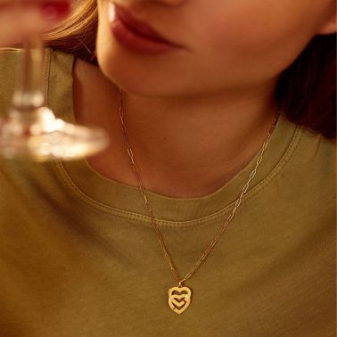 Double Hearts R10 dinh van necklace in yellow gold