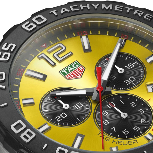 Montre TAG Heuer Formula 1 Colors quartz cadran jaune bracelet caoutchouc jaune 43 mm