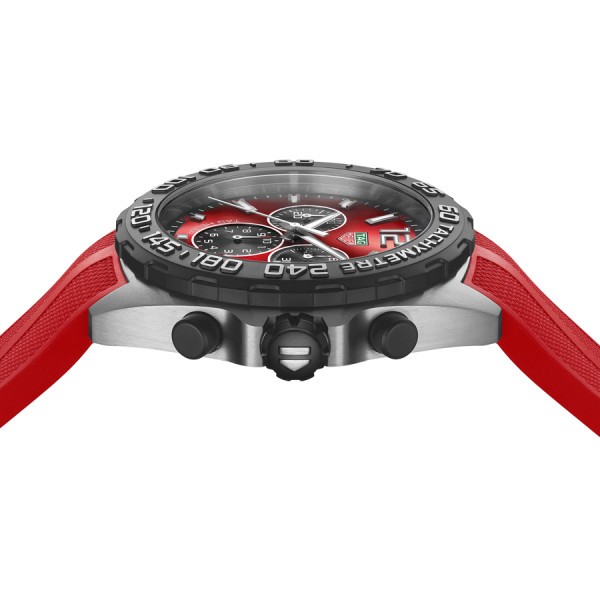 Tag heuer best sale red rubber strap