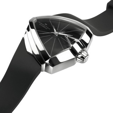 Montre Hamilton Ventura S automatique cadran noir bracelet caoutchouc noir 34,5 x 38 mm