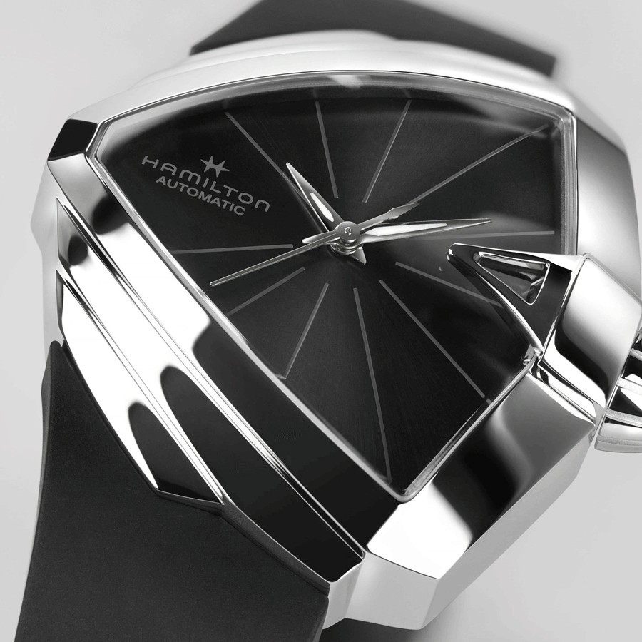 Montre Hamilton Ventura S automatique cadran noir bracelet caoutchouc noir 34,5 x 38 mm H24105330