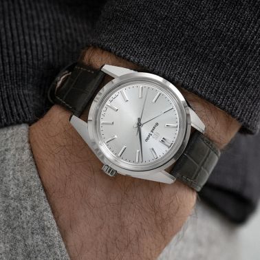 Montre Grand Seiko Heritage 44GS mécanique cadran argenté bracelet cuir 36,5 mm