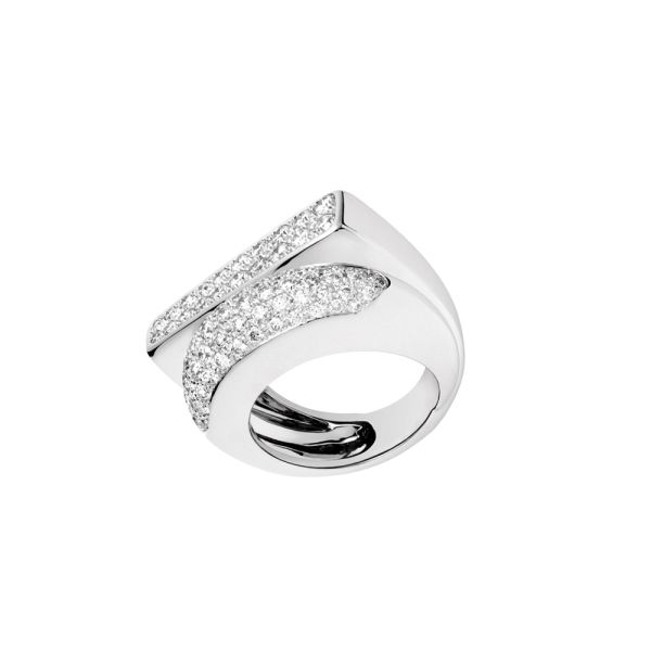 Fred Success ring medium model in 18k white gold and diamonds pavement