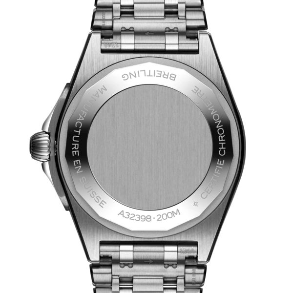 Montre Breitling Chronomat GMT automatique cadran bleu bracelet acier 40 mm A32398101C1A1