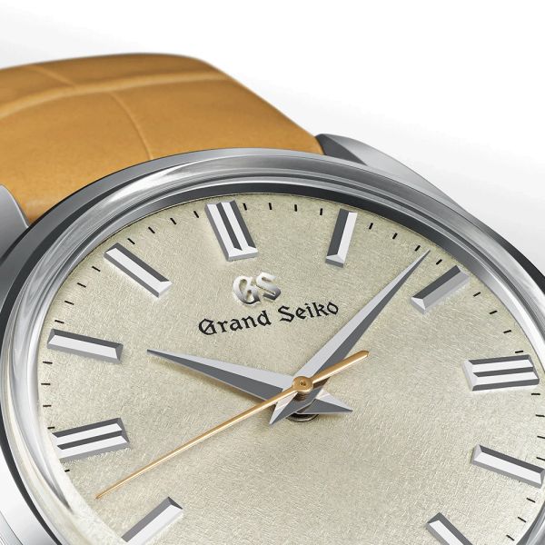 Grand Seiko Elegance Flow of Seasons "Bantō" mechanical champagne dial leather strap 37,3 mm