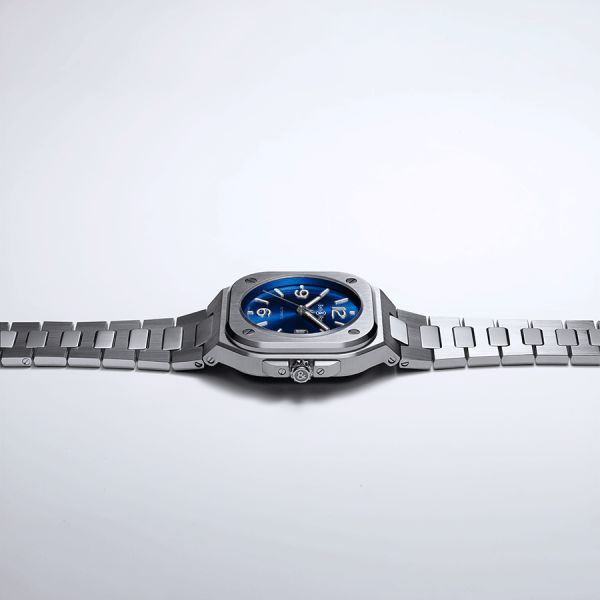 Bell & Ross BR 05 automatic blue dial steel bracelet 40 mm