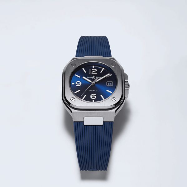 Montre Bell & Ross BR 05 automatique cadran bleu bracelet caoutchouc 40 mm