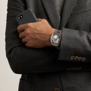 Montre Bell & Ross BR 05 automatique cadran gris bracelet acier 40 mm