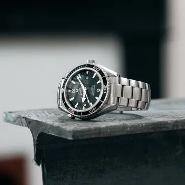 Montre Omega Seamaster Planet Ocean Ref. 2200.50.00 automatique 45,5 mm 2010