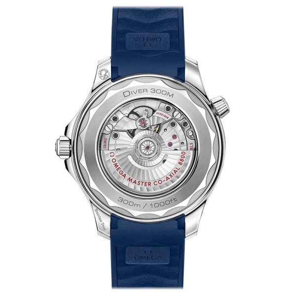 Montre Omega Seamaster Diver 300m Co-Axial Master Chronometer cadran gris bracelet caoutchouc bleu 42 mm