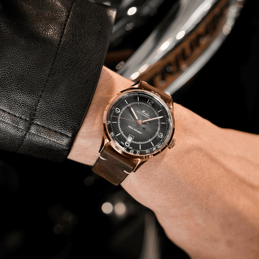 Montre Mido Multifort Patrimony PVD Or Rose automatique cadran noir bracelet cuir brun 40 mm M040.407.36.060.00