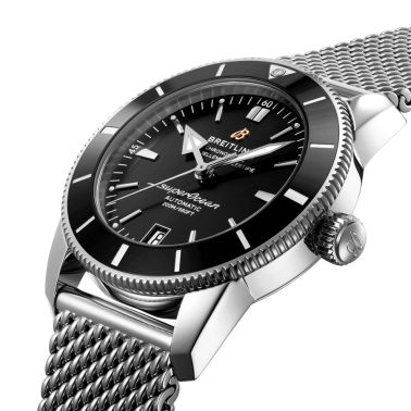 Montre Breitling Superocean Heritage II B20 automatique cadran noir bracelet maille milanaise 42 mm