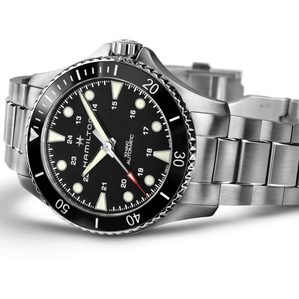 Montre Hamilton Khaki Navy Scuba automatique cadran noir bracelet acier 43 mm H82515130