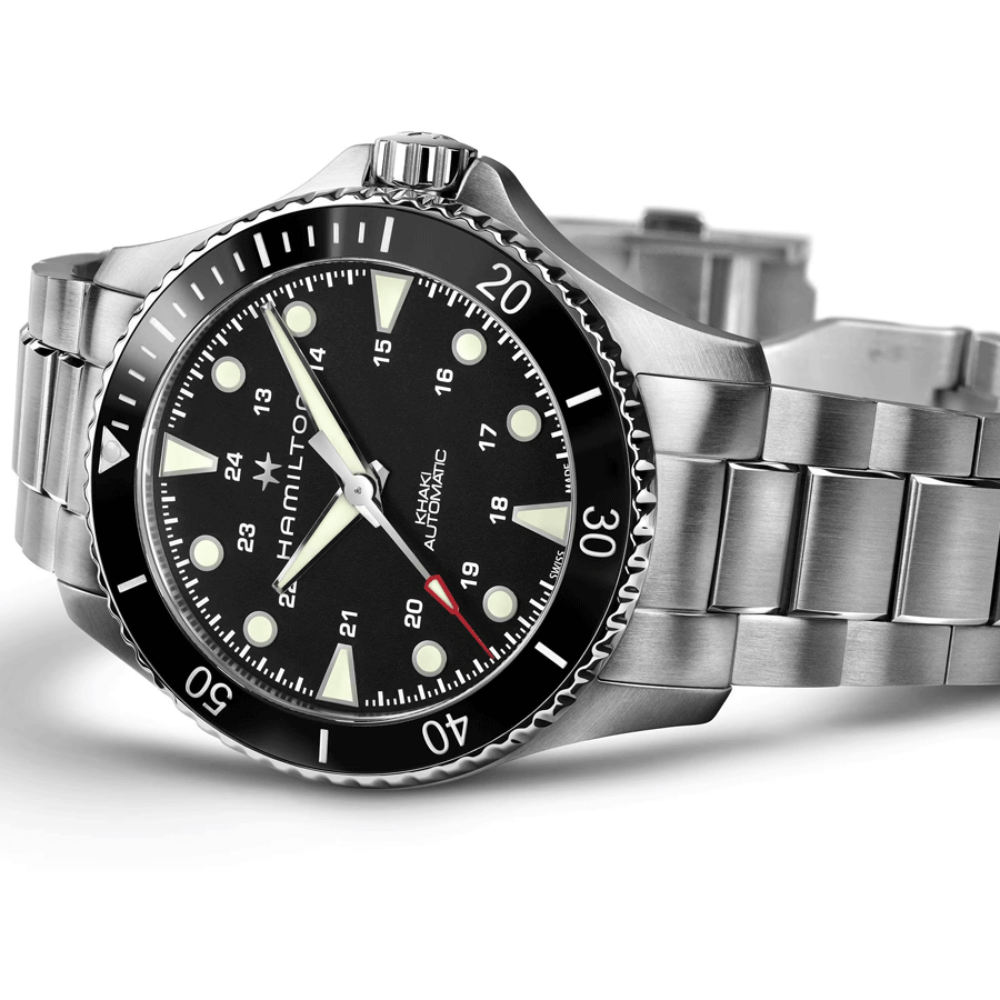 Montre Hamilton Khaki Navy Scuba automatique cadran noir bracelet acier 43 mm H82515130