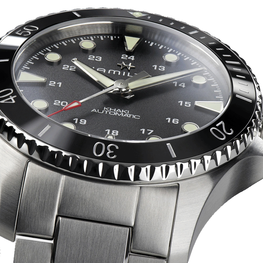 Montre Hamilton Khaki Navy Scuba automatique cadran noir bracelet acier 43 mm H82515130