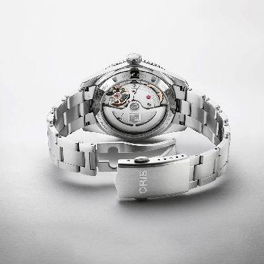 Montre Oris Divers Sixty-Five 12H Calibre 400 automatique cadran noir bracelet acier 40 mm