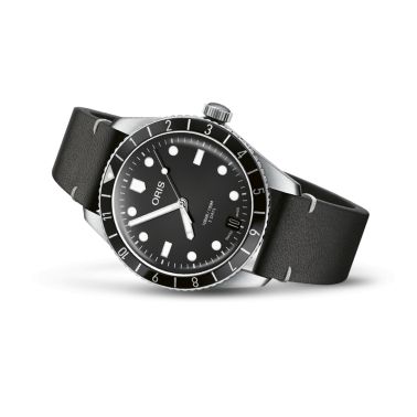 Montre Oris Divers Sixty-Five 12H Calibre 400 automatique cadran noir bracelet cuir noir 40 mm