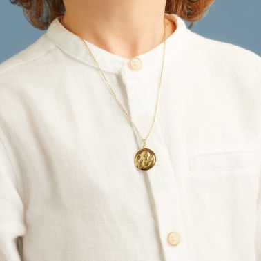 Arthus Bertrand Thinking Angel baptismal medal in yellow gold