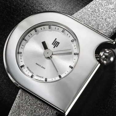 Montre Lip Mach 2000 Mini quartz cadran argenté bracelet cuir argenté pailleté 30 x 28 mm