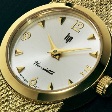 Montre Lip Henriette quartz cadran argent bracelet maille milanaise dorée 22 mm